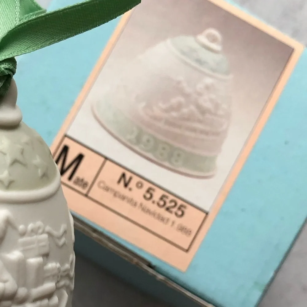 Lladro Vintage 1988 Porcelain Bell Ornament Santa And Sleigh